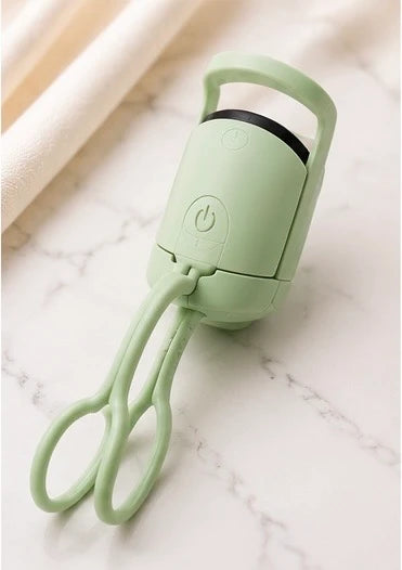 LashLuxe Heated Curler