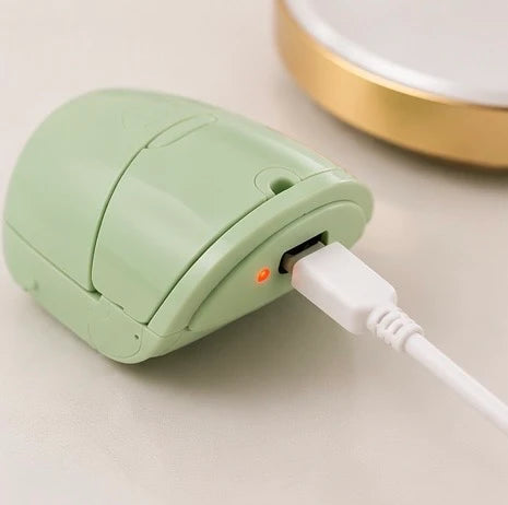 LashLuxe Heated Curler